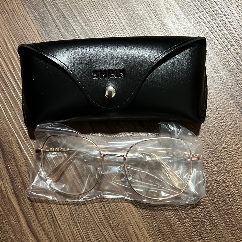 Fashion glasses
